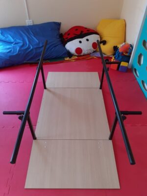 BARRAS PARALELAS COM PLATAFORMA